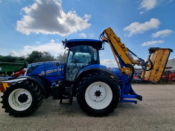 Chris Atkin & Son Ltd - New Holland T6.155